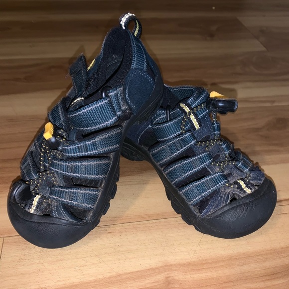 Little kid blue sandals Keen - Picture 1 of 3